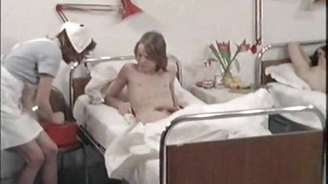 Pornografia sem registo  Massagista faz uma massagem com um final feliz e uma quero ver filme pornô mulher com mulher câmara escondida.